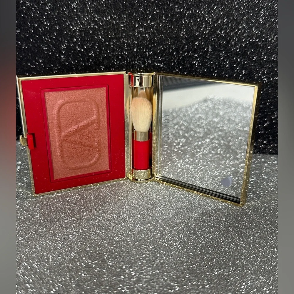 Valentino Eye2Cheek Shade 4 Sweet Rebel